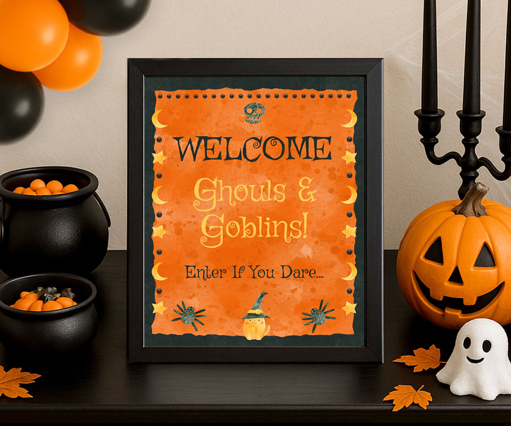 Halloween welcome ghouls and goblins sign printable with witchy cat and moon & stars.